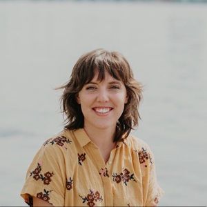 Meet your Posher, Carrie